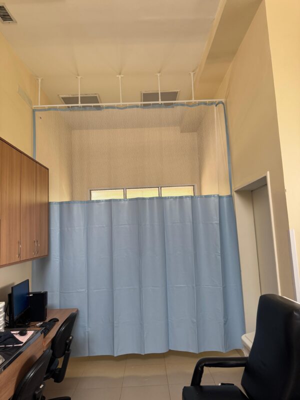 WhatsApp Image 2025-09-08 at 01.27.48 (5) Cortinas Divisórias para Leito Hospitalar e Box de Banheiro